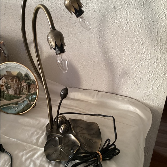 Rare find beautiful brass table lamp - Picture 7 of 7